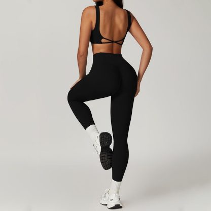 Quick Dry Tight Fit Yoga Set With Stylish Open Back Design Versatile For Gym Casual Wear - Image 2