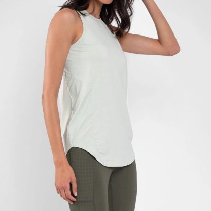 Cooling Gym Tank With Innovative Brrr° Material - Image 3