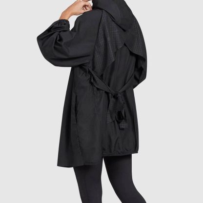 Ultra-Light Summer Jacket With Versatile Styling - Image 4