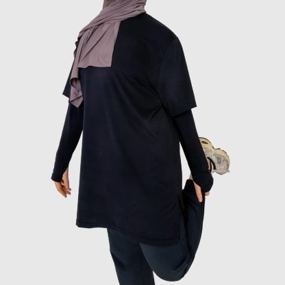 2-In-1 Oversized Tee With Built-In Inner Sleeve For Full Coverage - Image 4