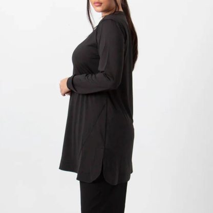 Relaxed Fit Active Top with A-Line Shape and Zippered Pocket - Image 3