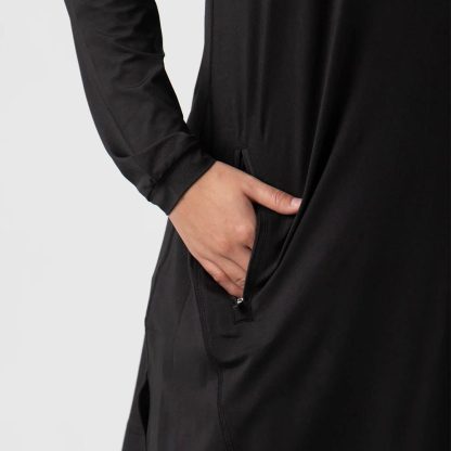 Relaxed Fit Active Top with A-Line Shape and Zippered Pocket - Image 4